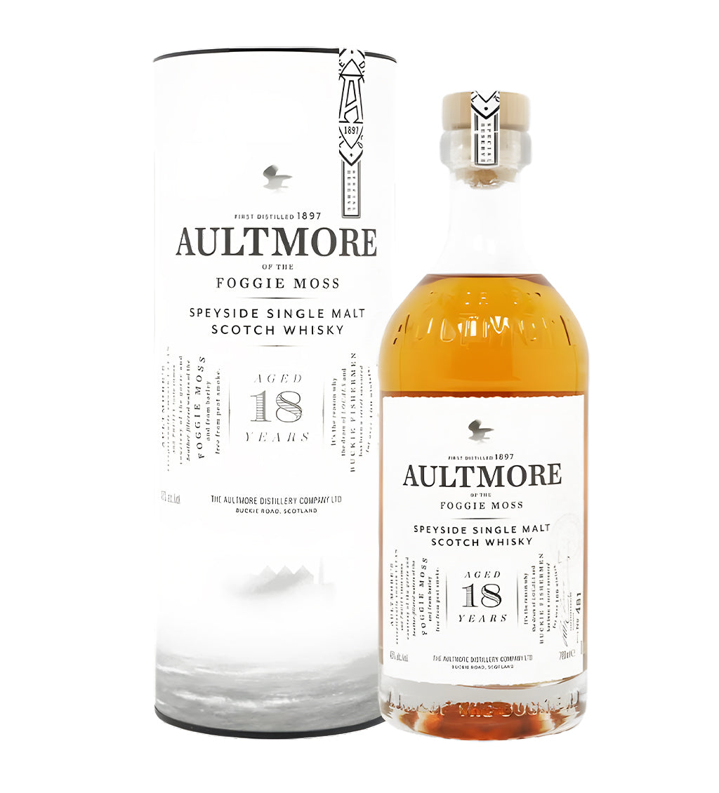 Aultmore Foggie Moss 18 Years Single Malt Scotch Whisky 70cl clear glass bottle on white background, rich golden spirit with cream and green label featuring distillery crest and age statement