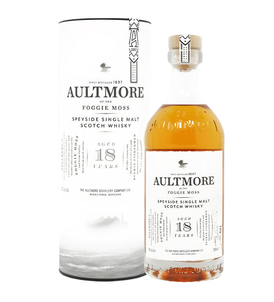Aultmore Foggie Moss 18 Years Single Malt Scotch Whisky 70cl clear glass bottle on white background, rich golden spirit with cream and green label featuring distillery crest and age statement