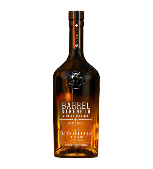 Código 1530 Barrel Strength Añejo Tequila 70cl clear glass bottle on white background, rich amber liquid with cream label and black text