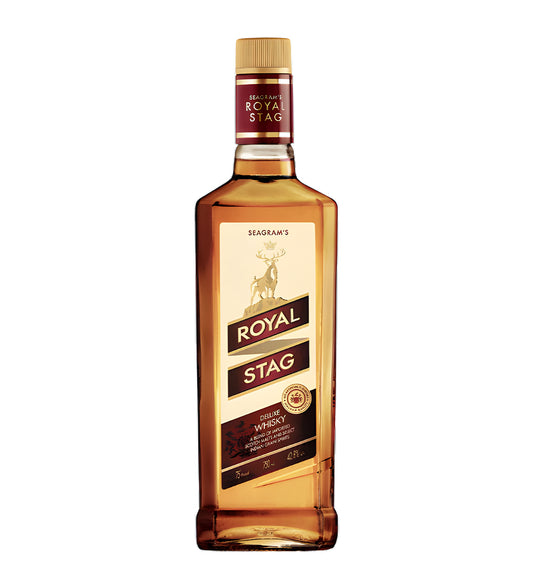 Small-format amber whisky, classic Royal Stag label, 18cl bottle, white background, reflective highlights on glass, realistic shadows.