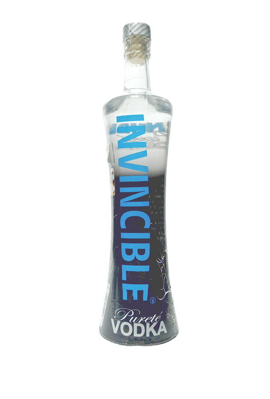 Invincible Vodka  75 Cl